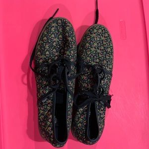 Black Floral Aleeda Vans